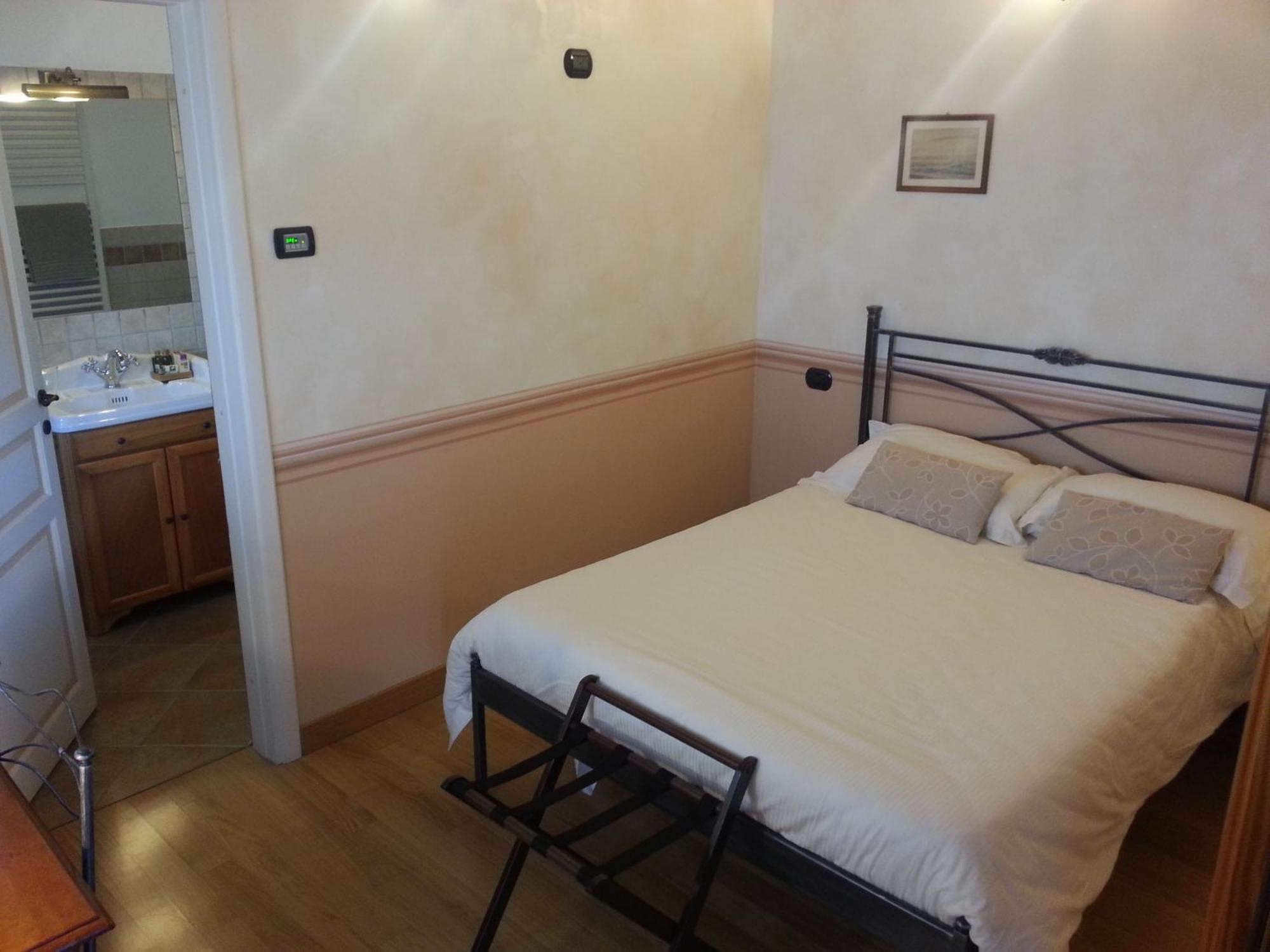 La Locanda Di San Biagio Bolzaneto Pokoj fotografie